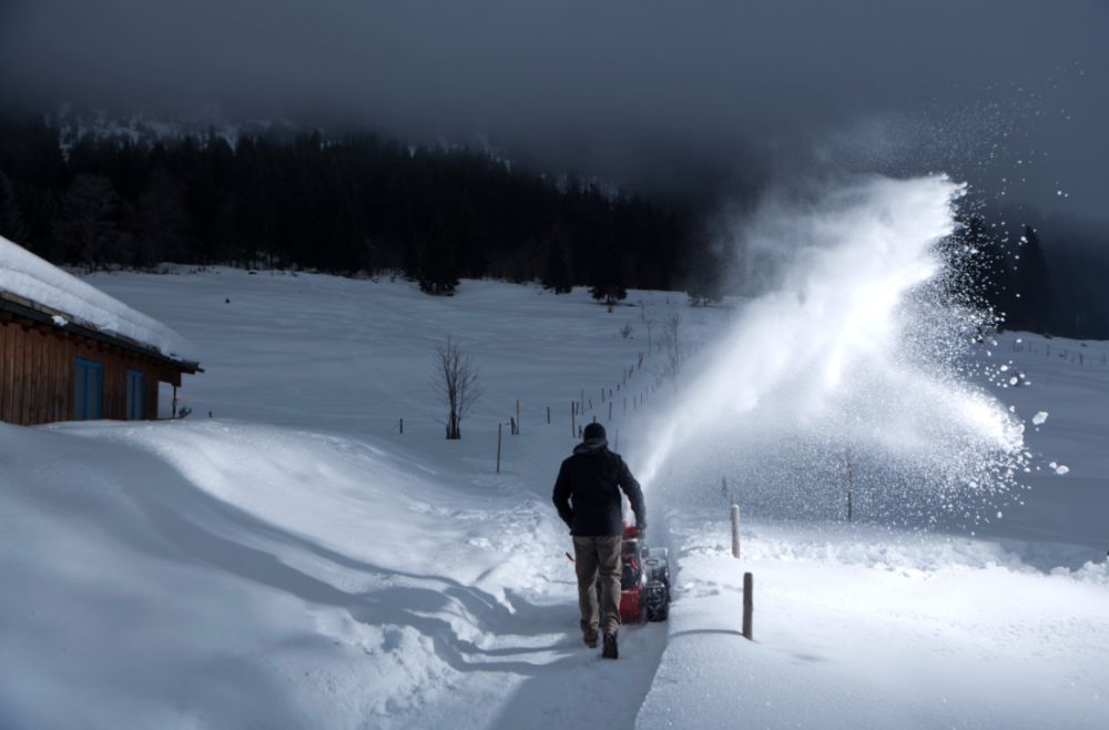 Odśnieżarka AL-KO SnowLine 620E III 8,5 KM / Światła / Electric Start