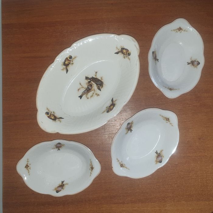 Фарфор   СССР .Сервизы Чайник, заварник, кофейник, салатник, тарелки