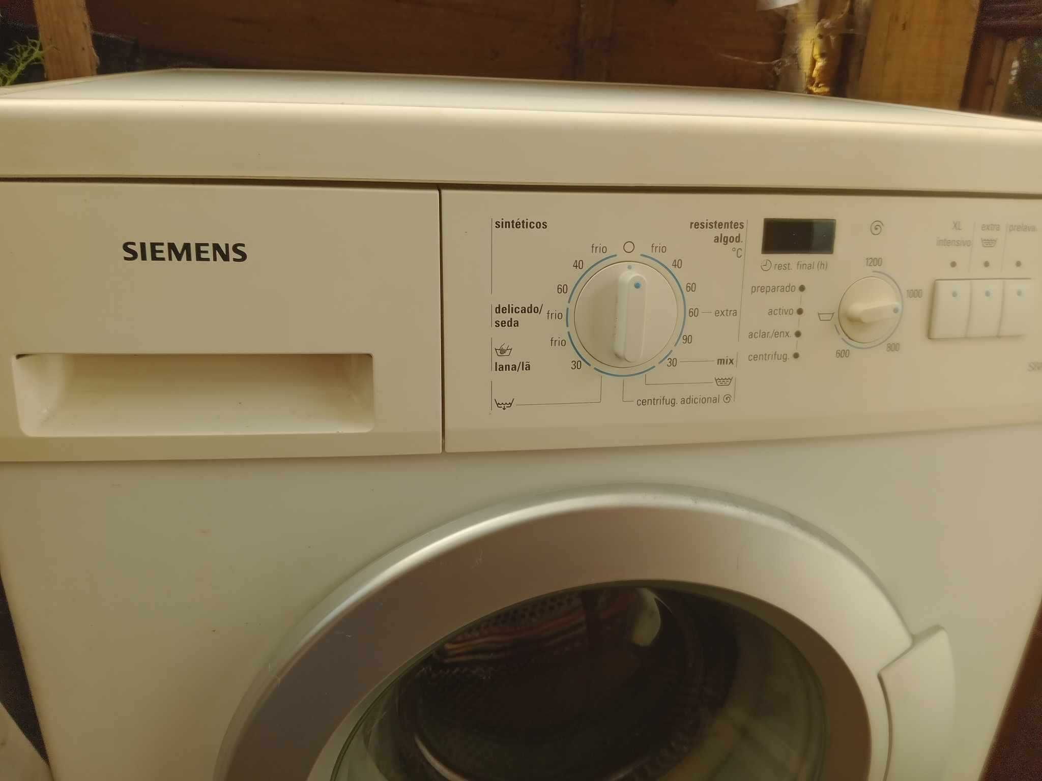 Máquina de Lavar Roupa Siemens