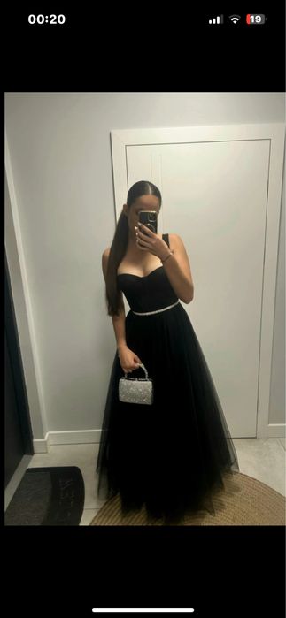 Sukienka studniówkowa