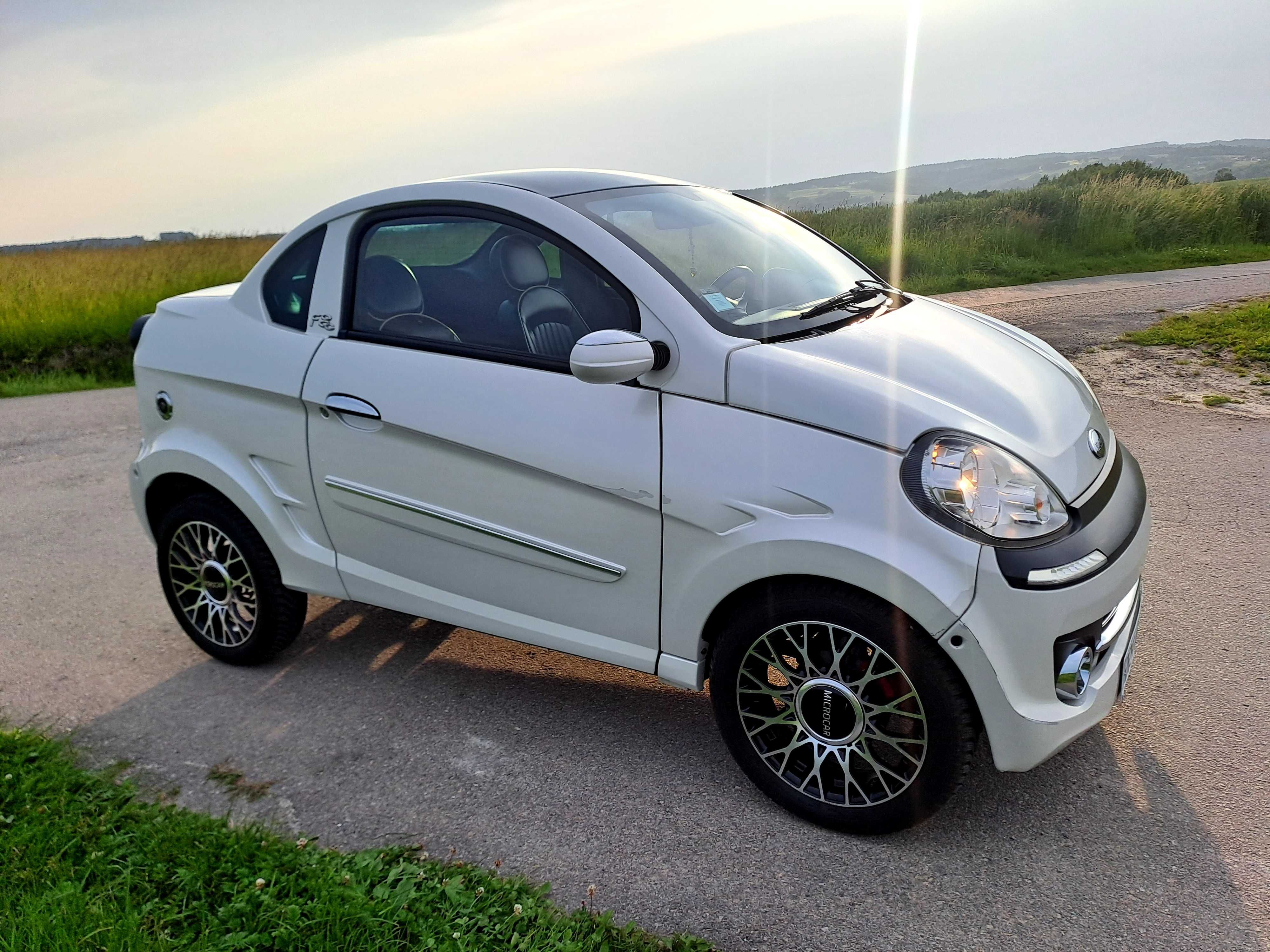 Samochod bez prawka Microcar M.GO