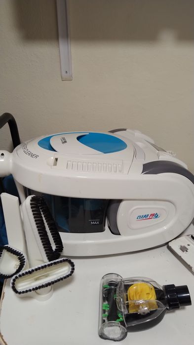 Aspirador de pó e água