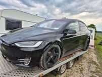 Tesla Model X 75D