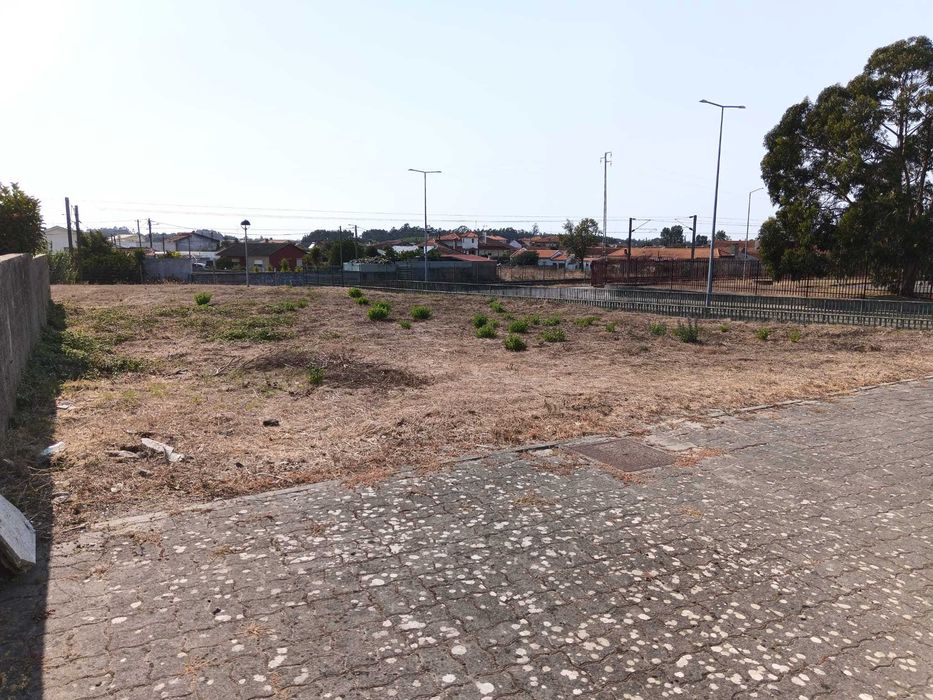 Excelente terreno à venda na Rua das Barreiras, 2 - Estarreja