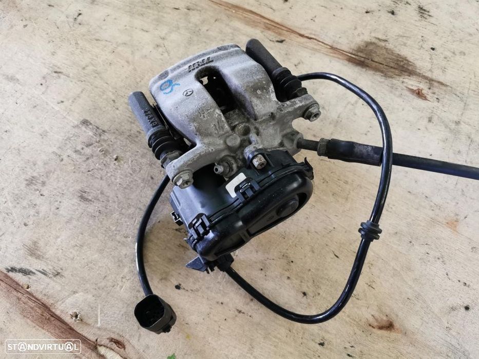 Pinça travão trás direita mercedes A180 A200 W176