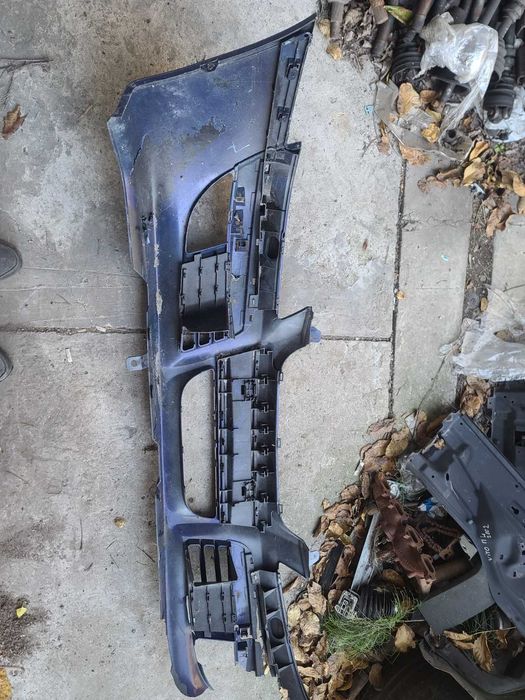 Бампер передній MR912776 Mitsubishi Space Star половинка