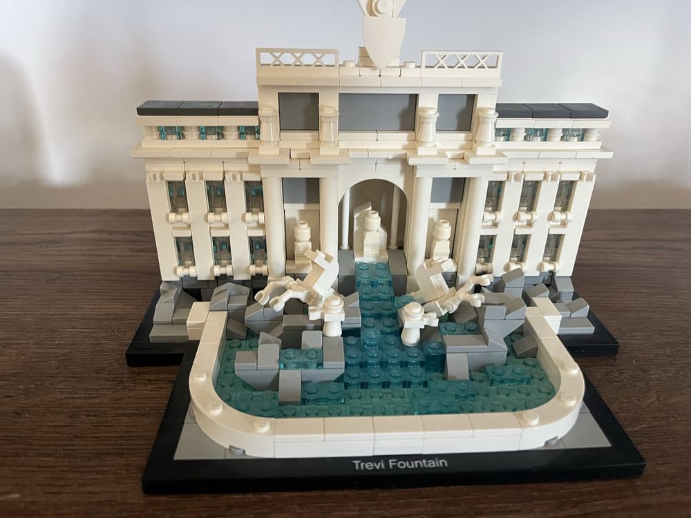 Lego architecture fontanna di trevi