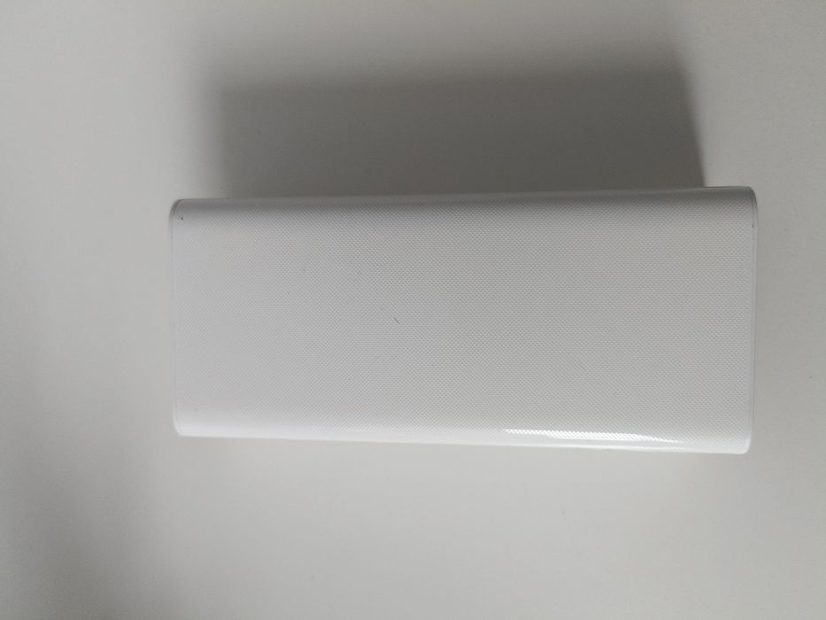 Powerbank BASEUS Amblight 30000mAh 65W
Cały komplet