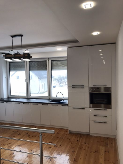 Здається  новий будинок в с Боратин