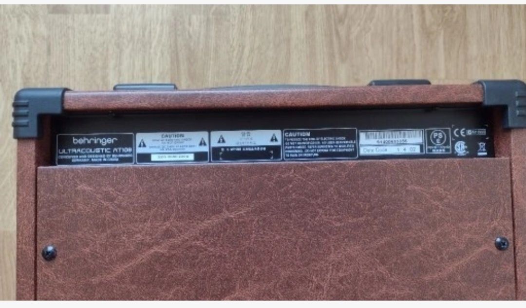 Wzmacniacz Behringer Ultracoustic AT108