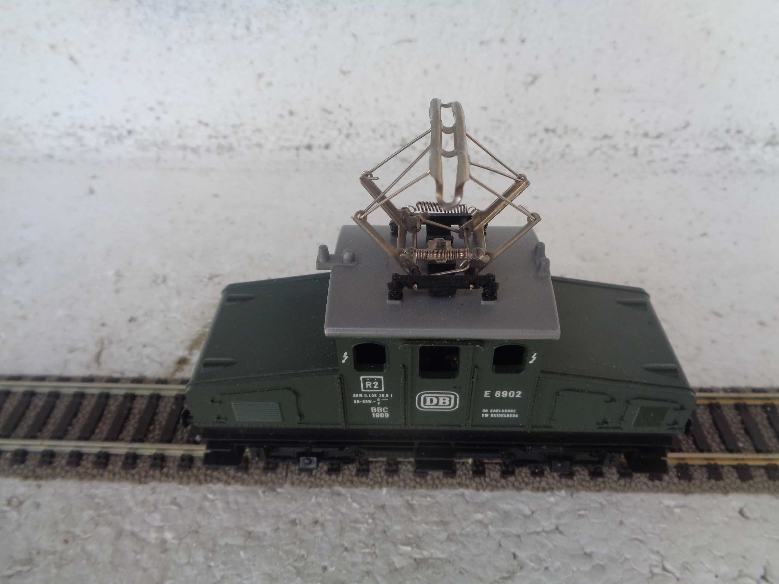 1:87 LIMA Locomotiva eletrica E 69 da DB comboio