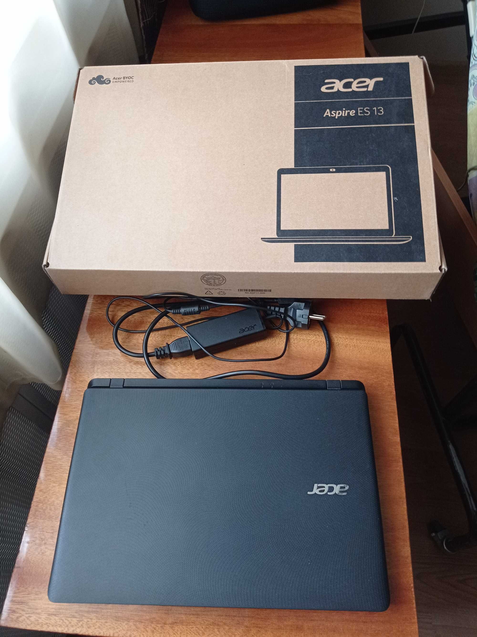 Продам ноутбук Acer Aspire ES 13.