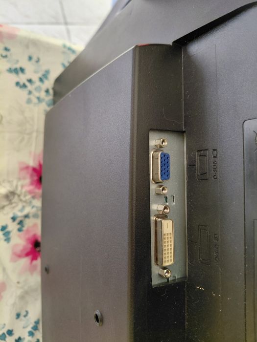 Vendo PC Completo com mouse, teclado e um monitor!