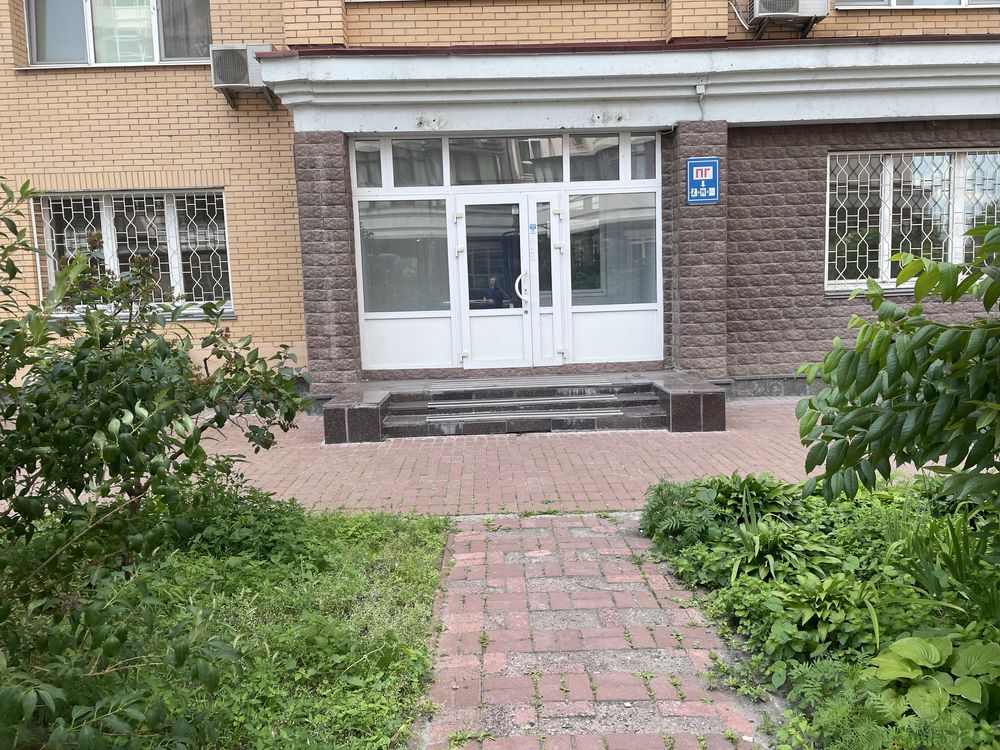 Помещение на Героев Сталинграда 6/2.