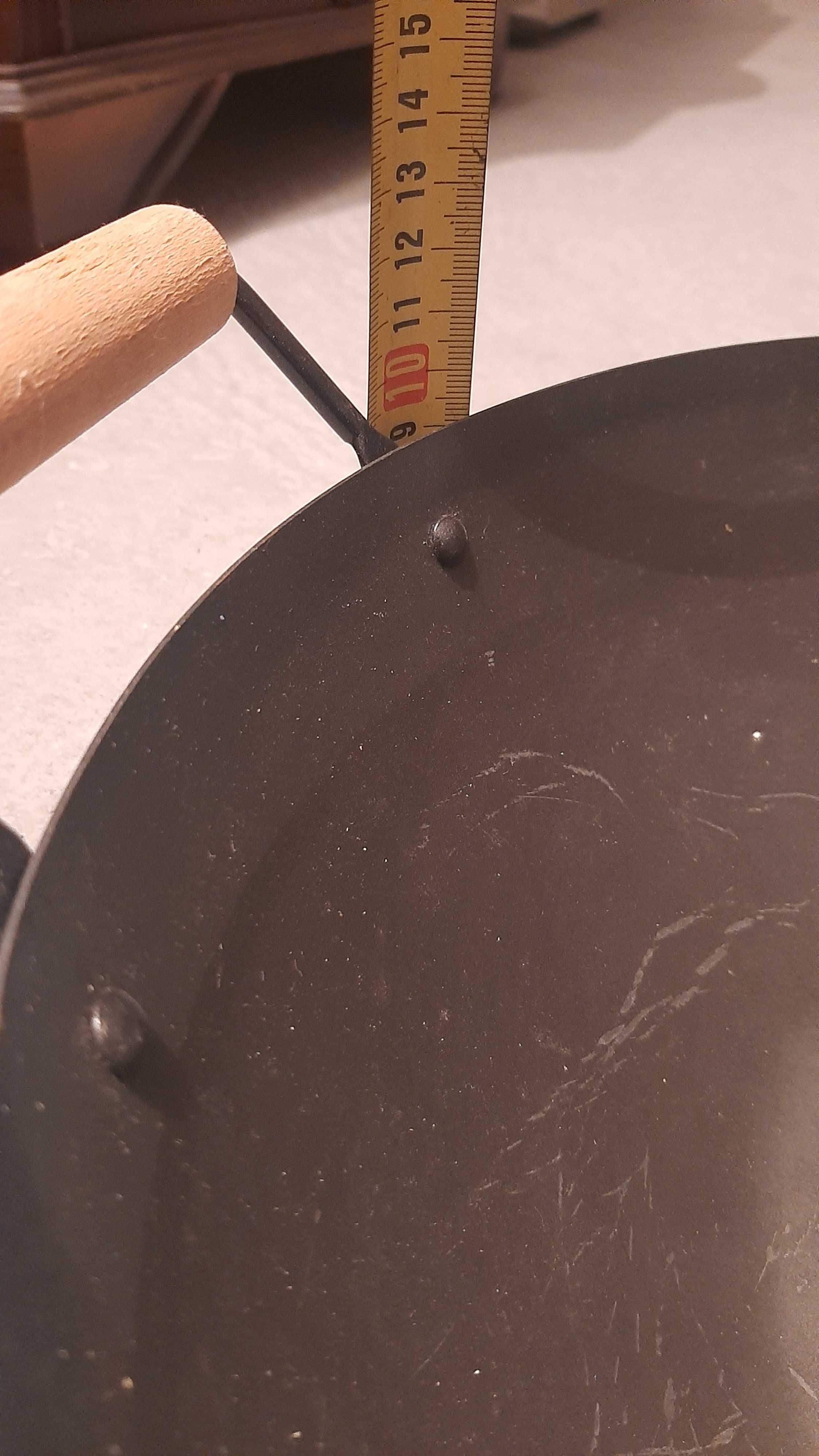 Frigideira tradicional de aço de carbono forjado à mão