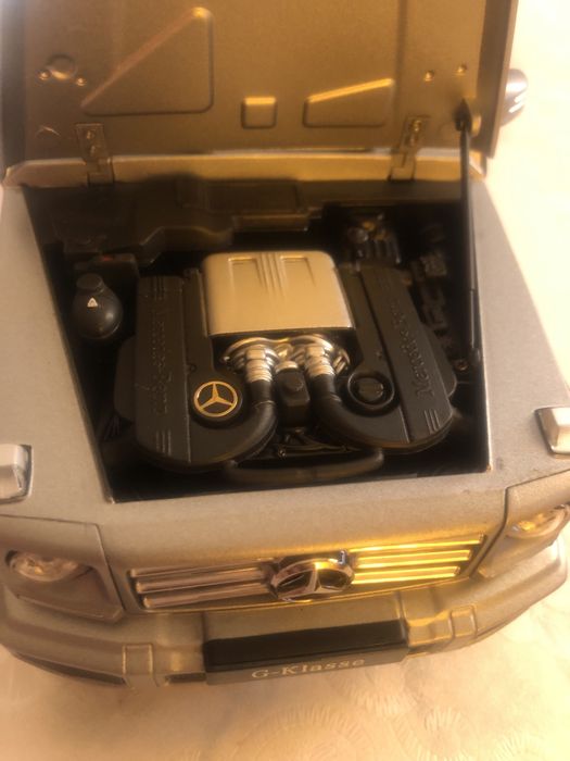 Мерседес  G 1/18  масштабна модель