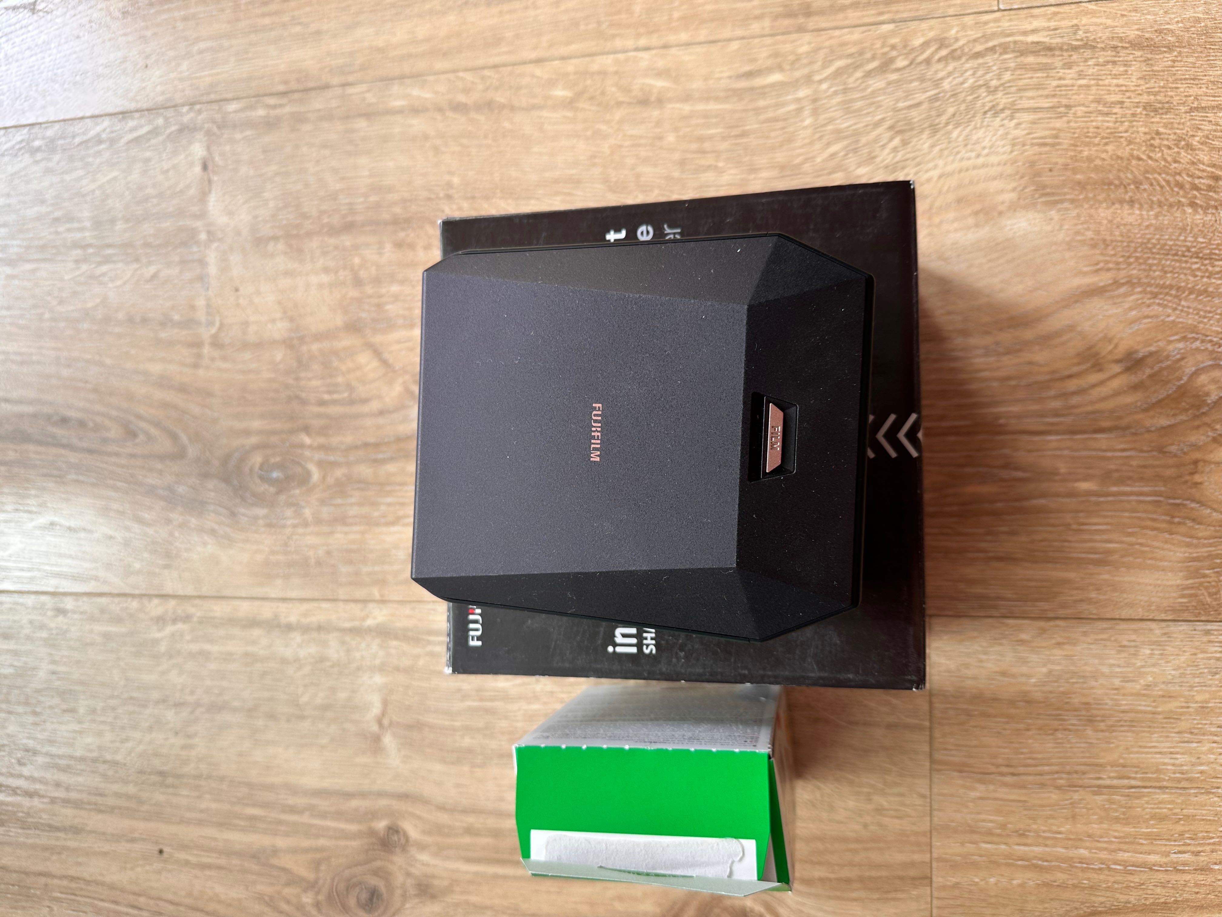 Drukarka Fujifilm Instax Share SP-3  jak nowa, nieużywana, z papierem!