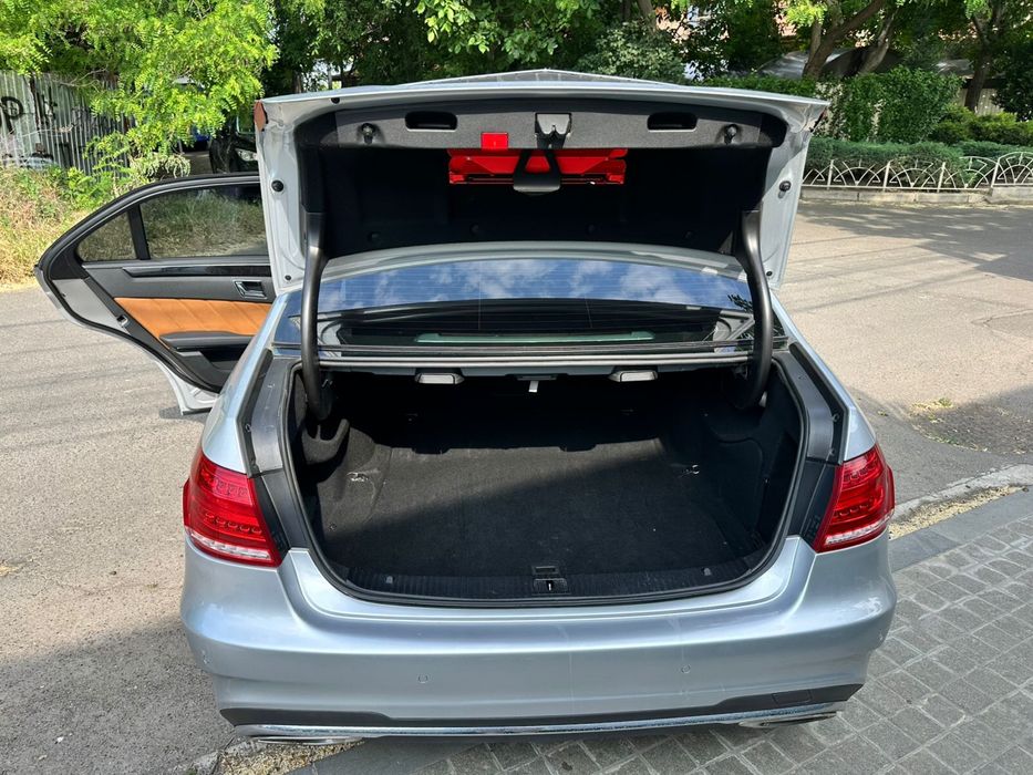 Продам Mercedes E