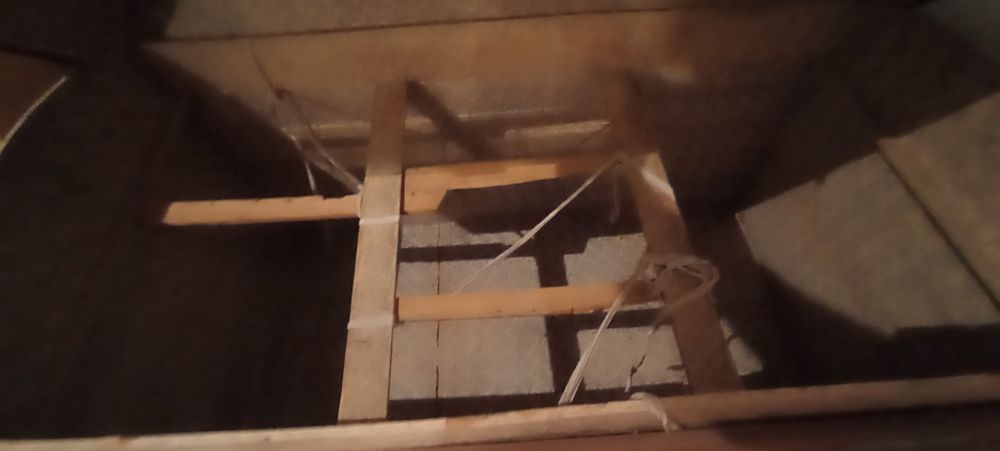 Baú antigo com mais de 100 anos