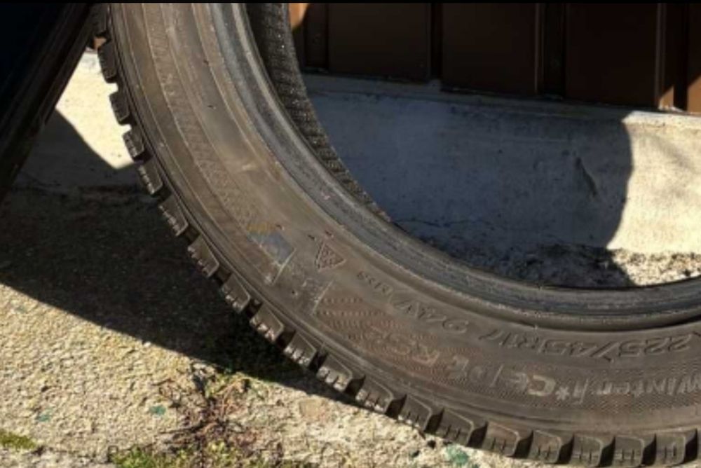 Opona Hankook 17 winter 225