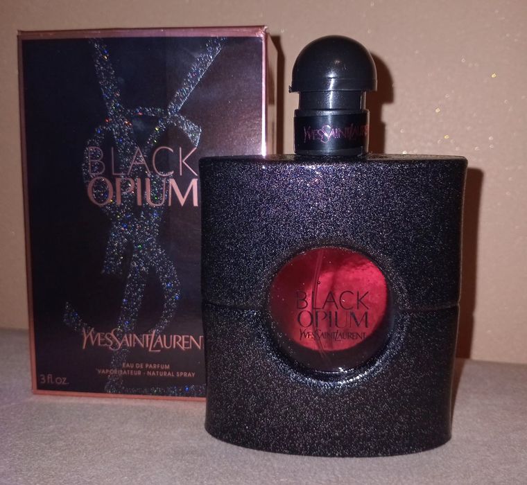Жіночий парфюм Black Opium Yves Saint Laurent