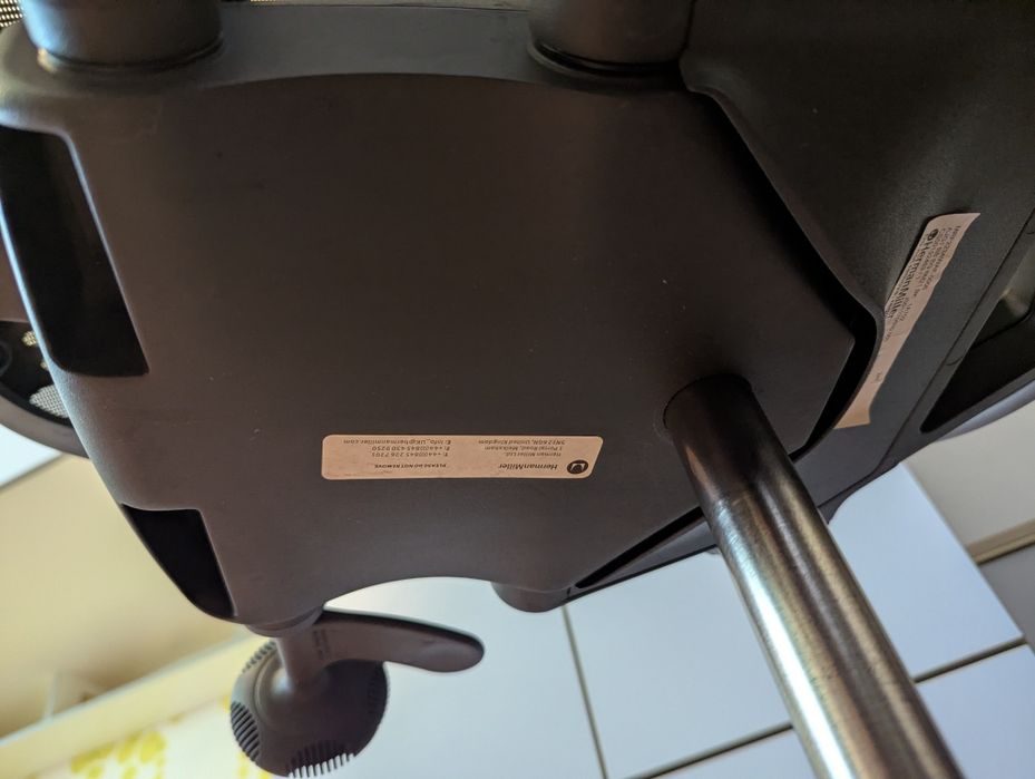 Herman Miller Mirra 2 | Ергономічне крісло | Сітка