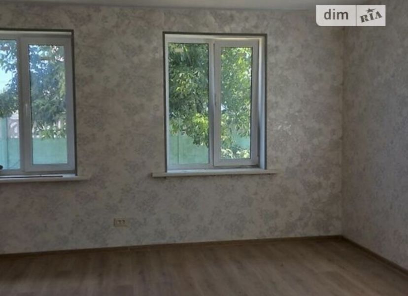 Терміновий продаж 2 поверхового будинку, ділянкою на 6 соток.