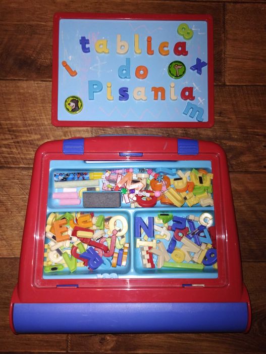 Tablica do pisania Literki na magnes kreda Walizeczka