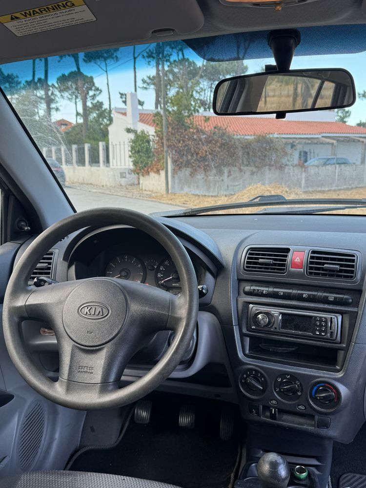 Kia picanto com AC 140 mil km