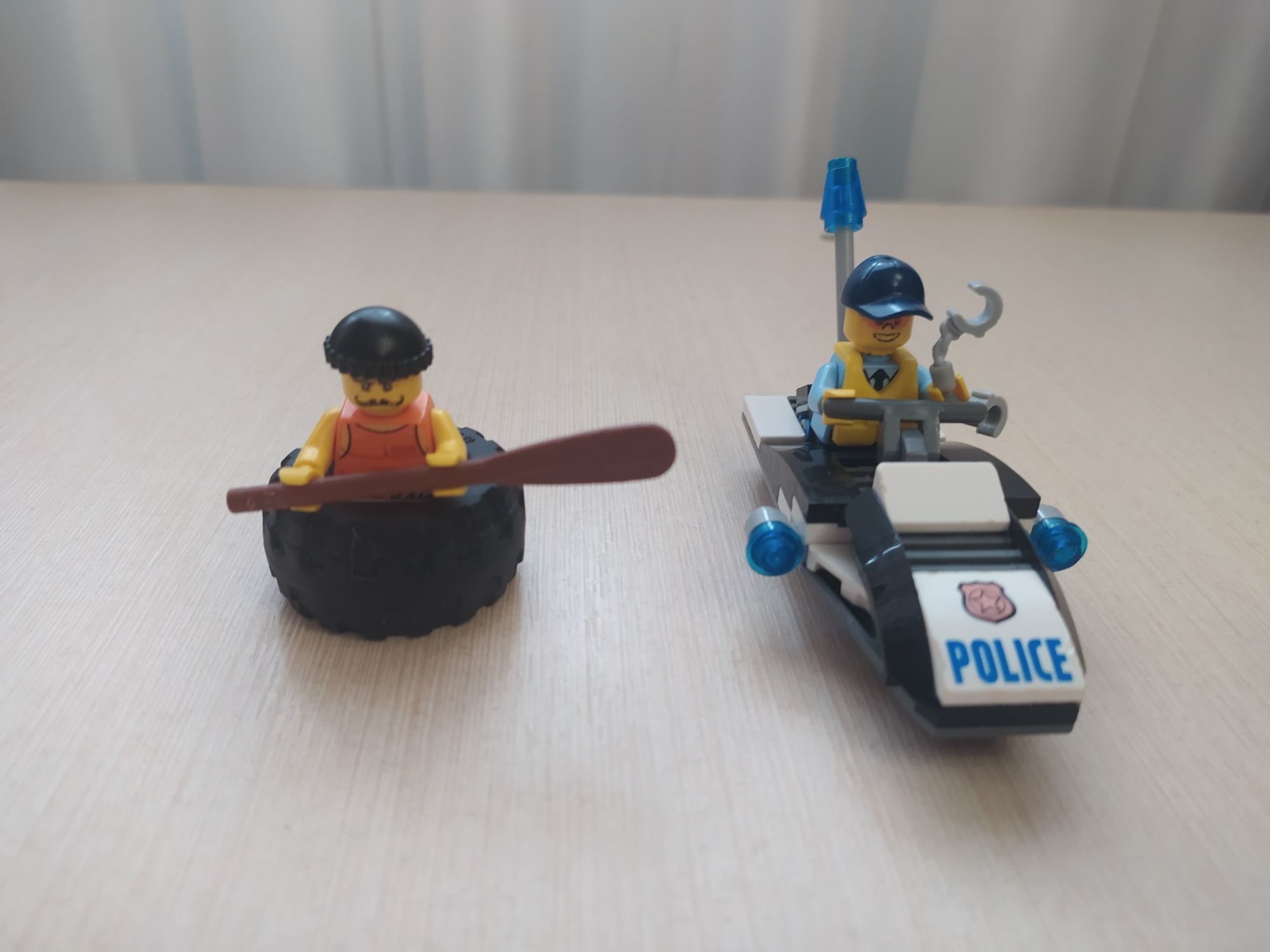Lego City 60126 Побег на плавучей шине