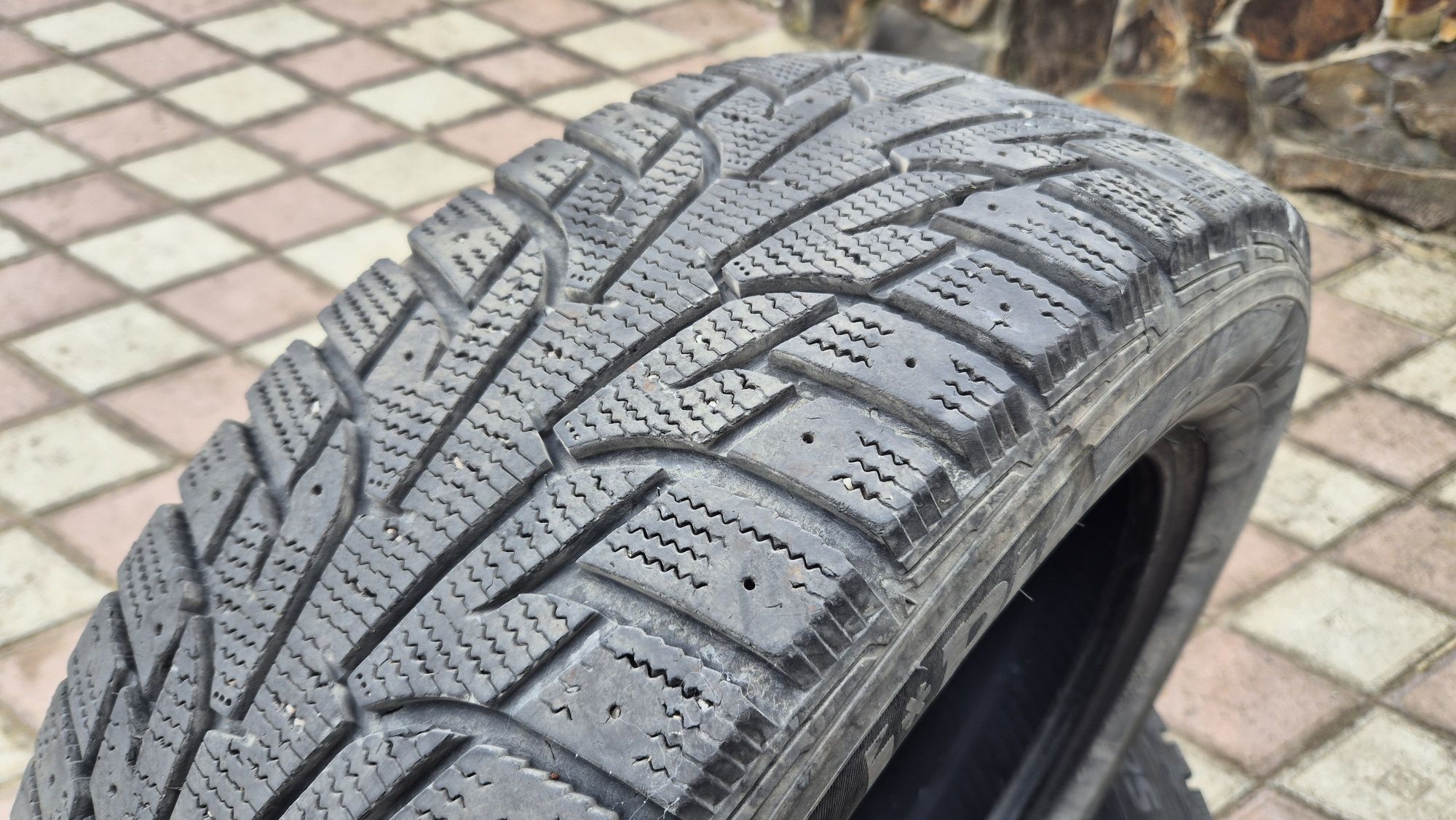 Комплект зимової резини Hankook