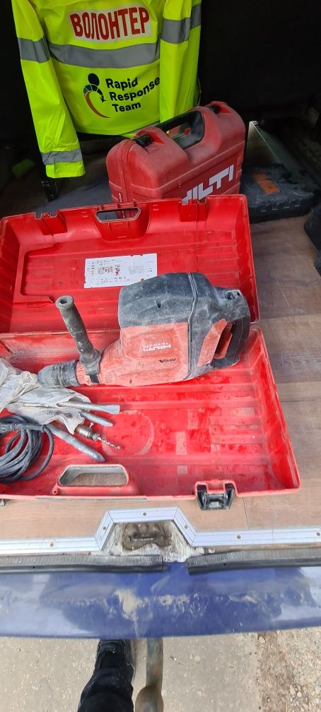 Продам перфоратор hilti te 70 atc