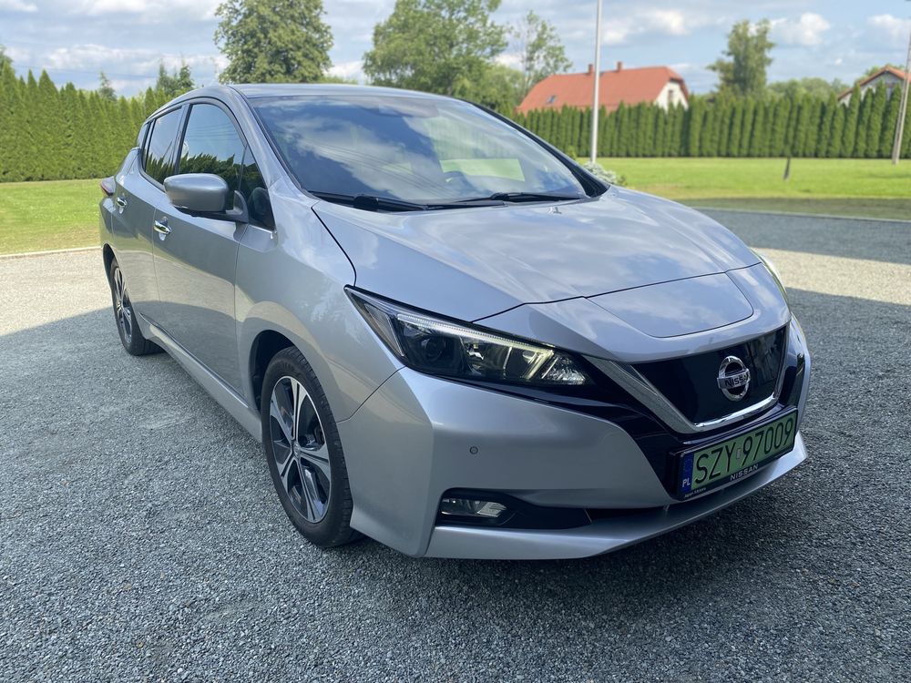 Nissan Leaf 40 kWh  N-Connecta 150 KM
