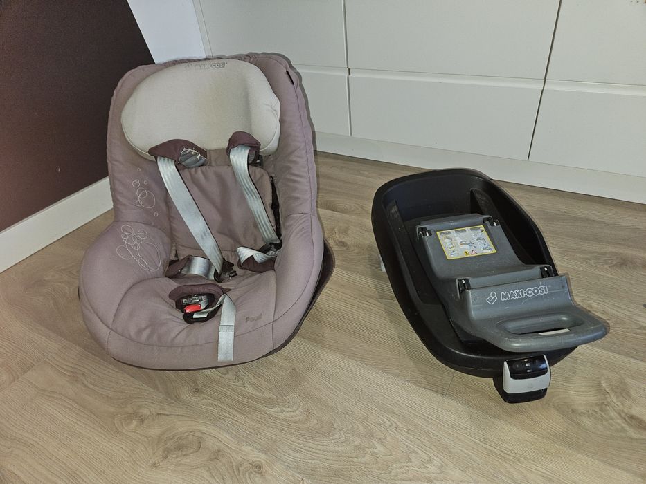 Fotelik Maxi Cosi Pearl z bazą FamilyFix 9-18kg