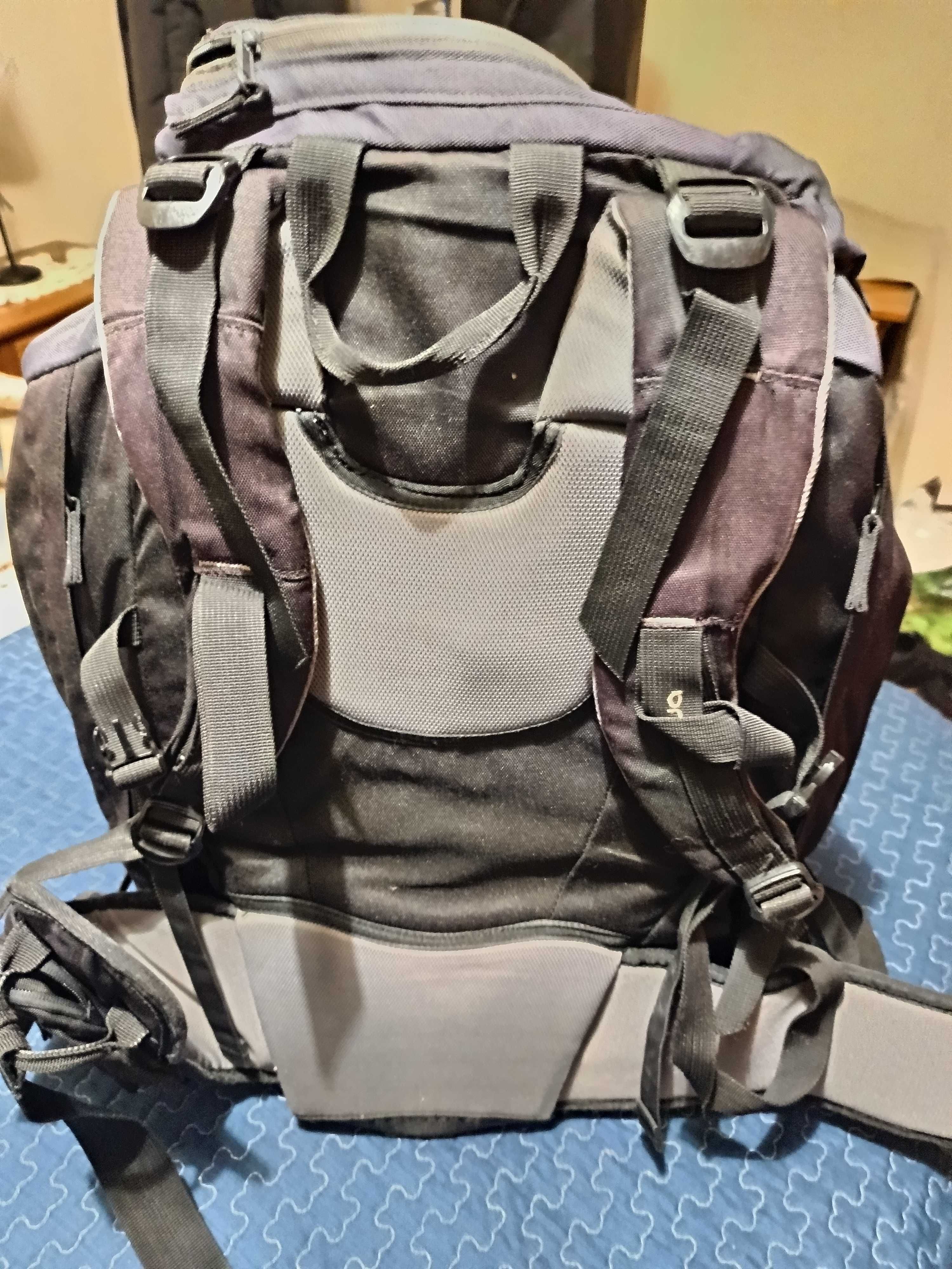 Mochila trekking caminhada forclaz