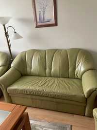Zestaw wypoczynkowy: sofa + 2 fotele.