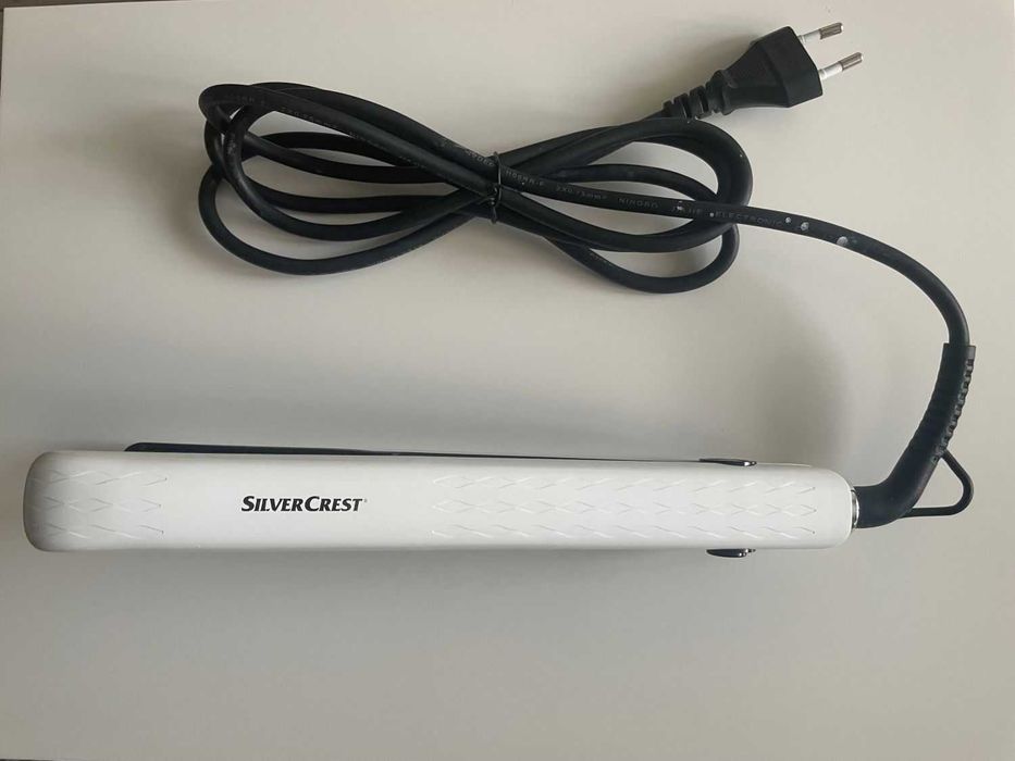 Prostownica do włosów SilverCrest – elegancka i skuteczna!