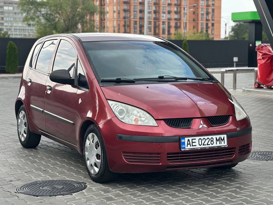 Mitsubishi Colt отличное состояние