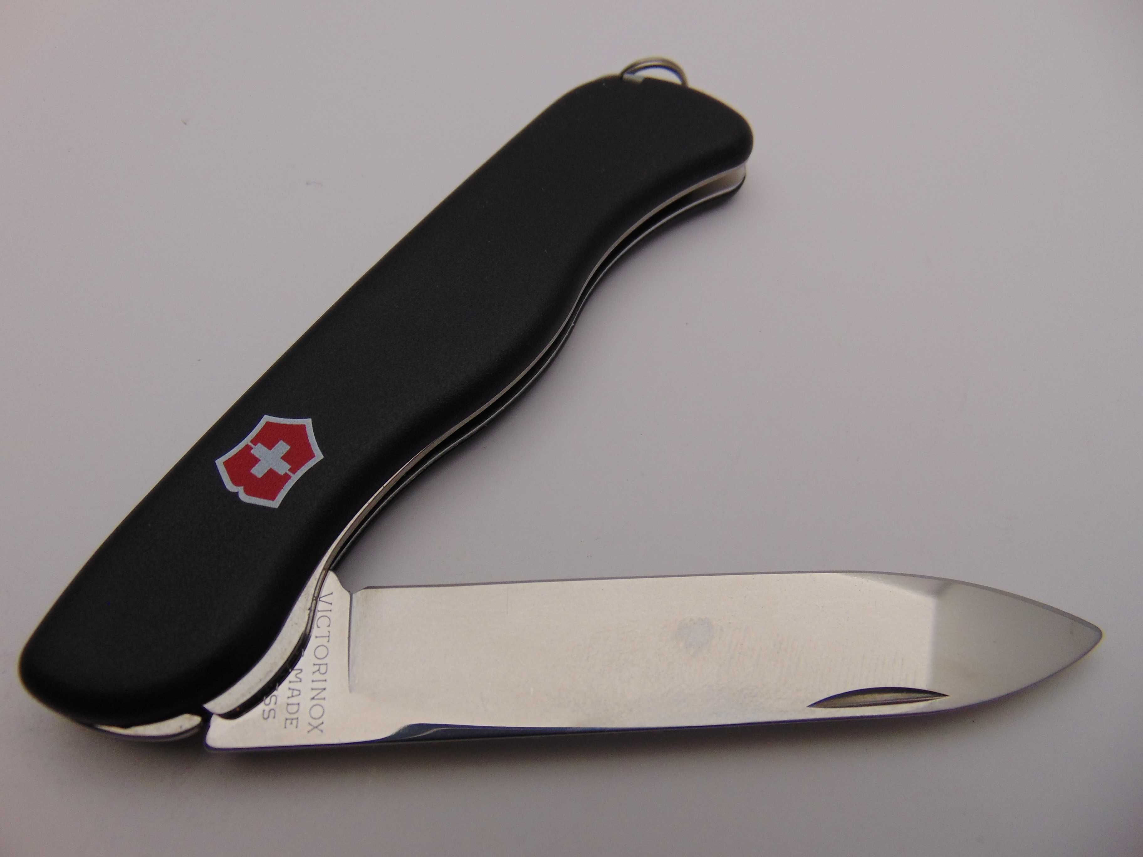 Scyzoryk VICTORINOX SENTINEL * duży nóż z blokowanym ostrzem SZWAJCAR