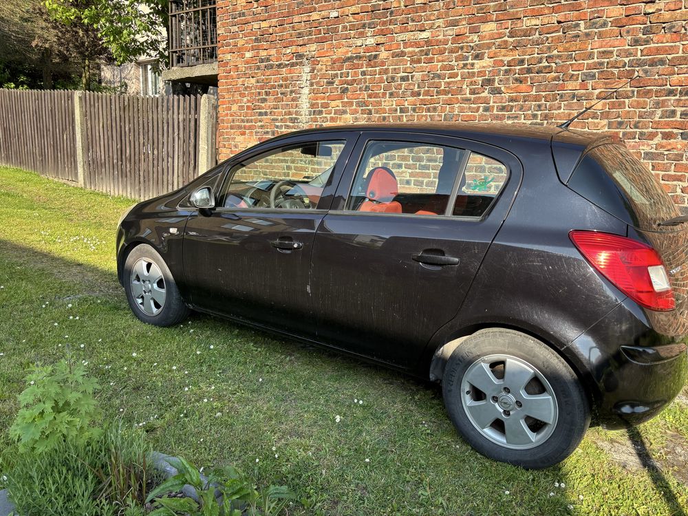 Opel Corsa D 2008 rok