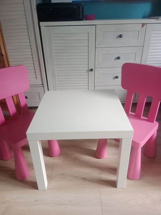 Stolik z krzesełkami IKEA