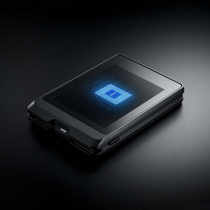 Portfel kryptowalutowy SecuX W10 z dotykowym ekranem