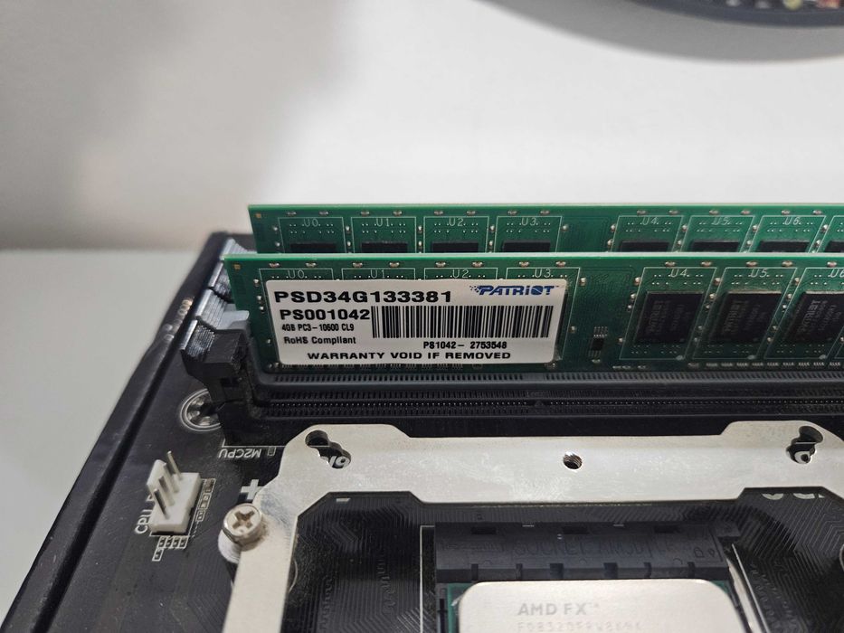 Płyta główna Gigabyte 970A-DS3P + AMD FX 8320 + 8GB RAM Patriot