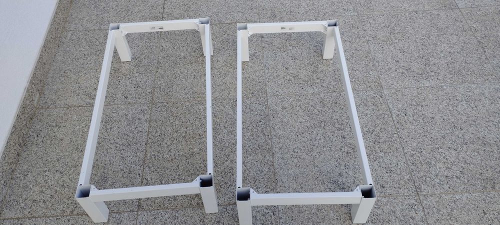 Estruturas / pernas  de móveis brancas ikea