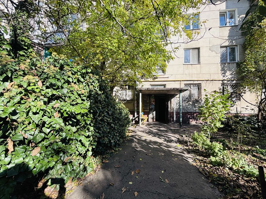 Продам 1 ком. квартиру Среднефонтанская ул. Кирпичный дом