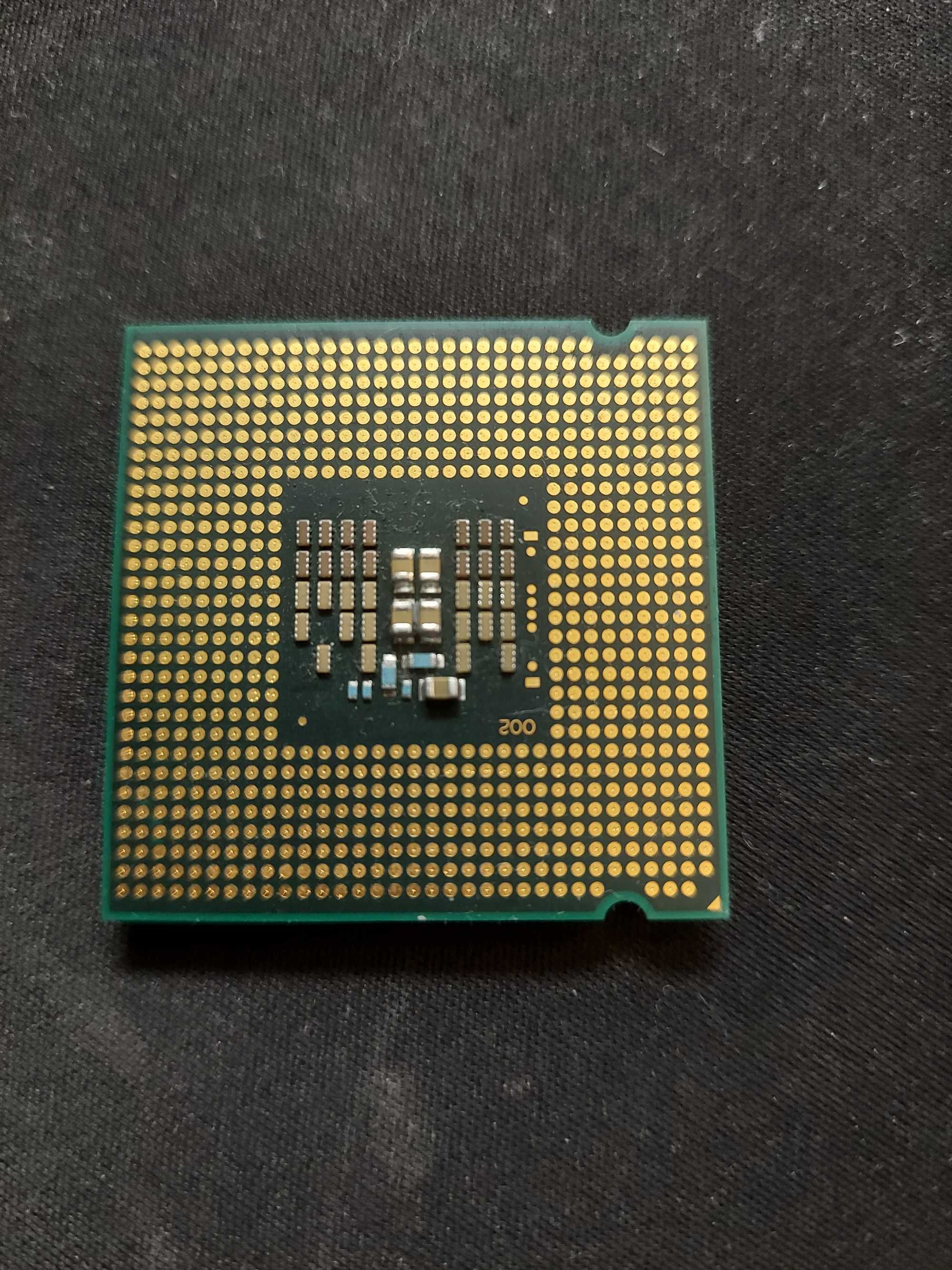 procesor intel core 2 quad 2.5 GHz