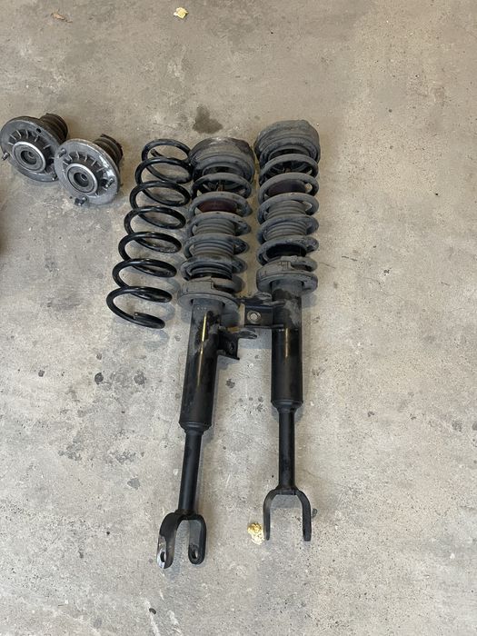 Армотизатори bmw f10 передні і задні