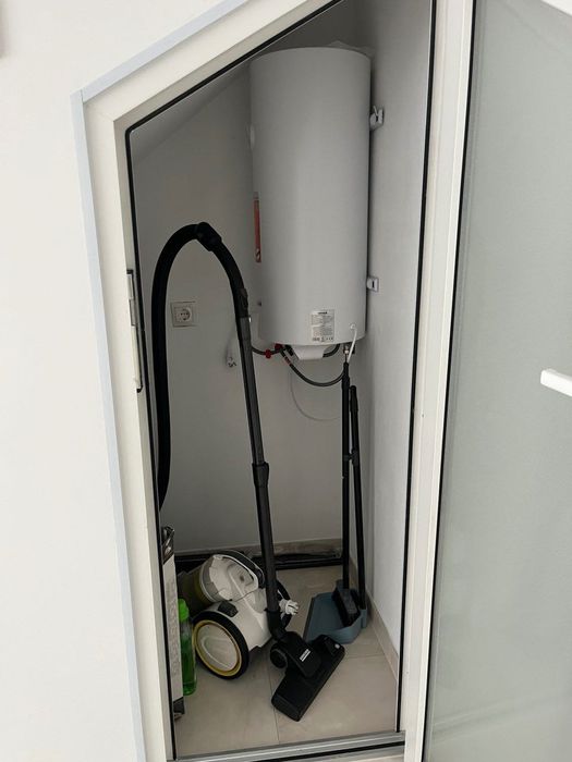 Комерційне приміщення в центрі міста Рахів.