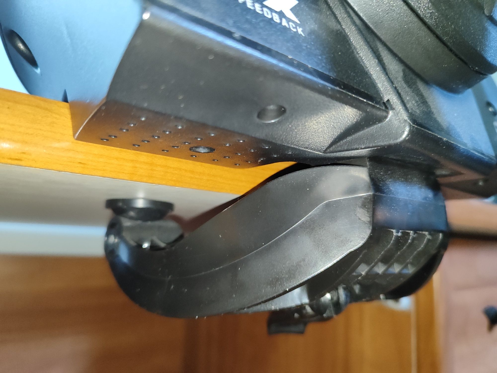 Kierownica THRUSTMASTER TMX Force Feedback + pedały