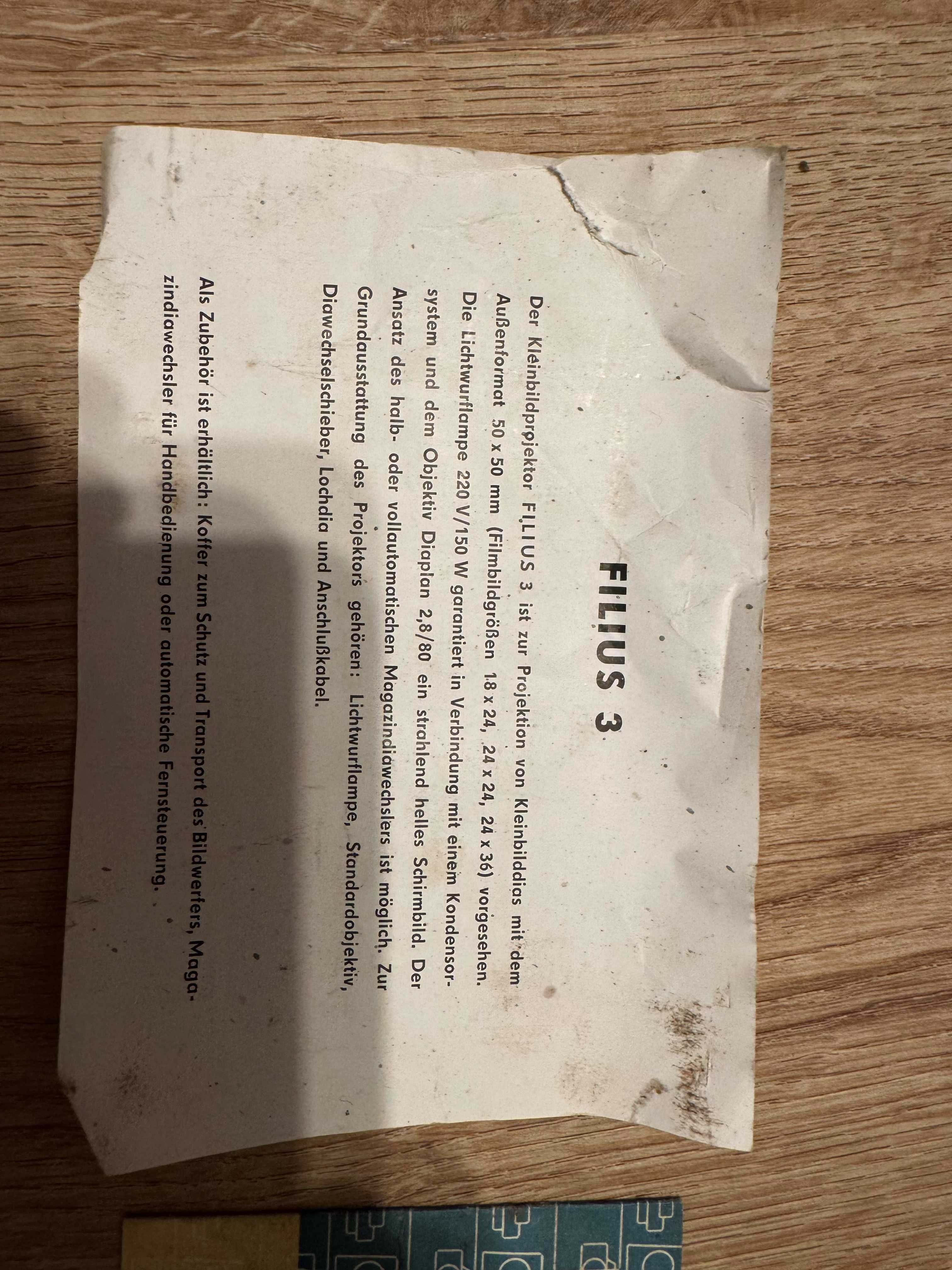 Uszkodzony rzutnik - projektor Pentacon FILIUS 3 1964 rok